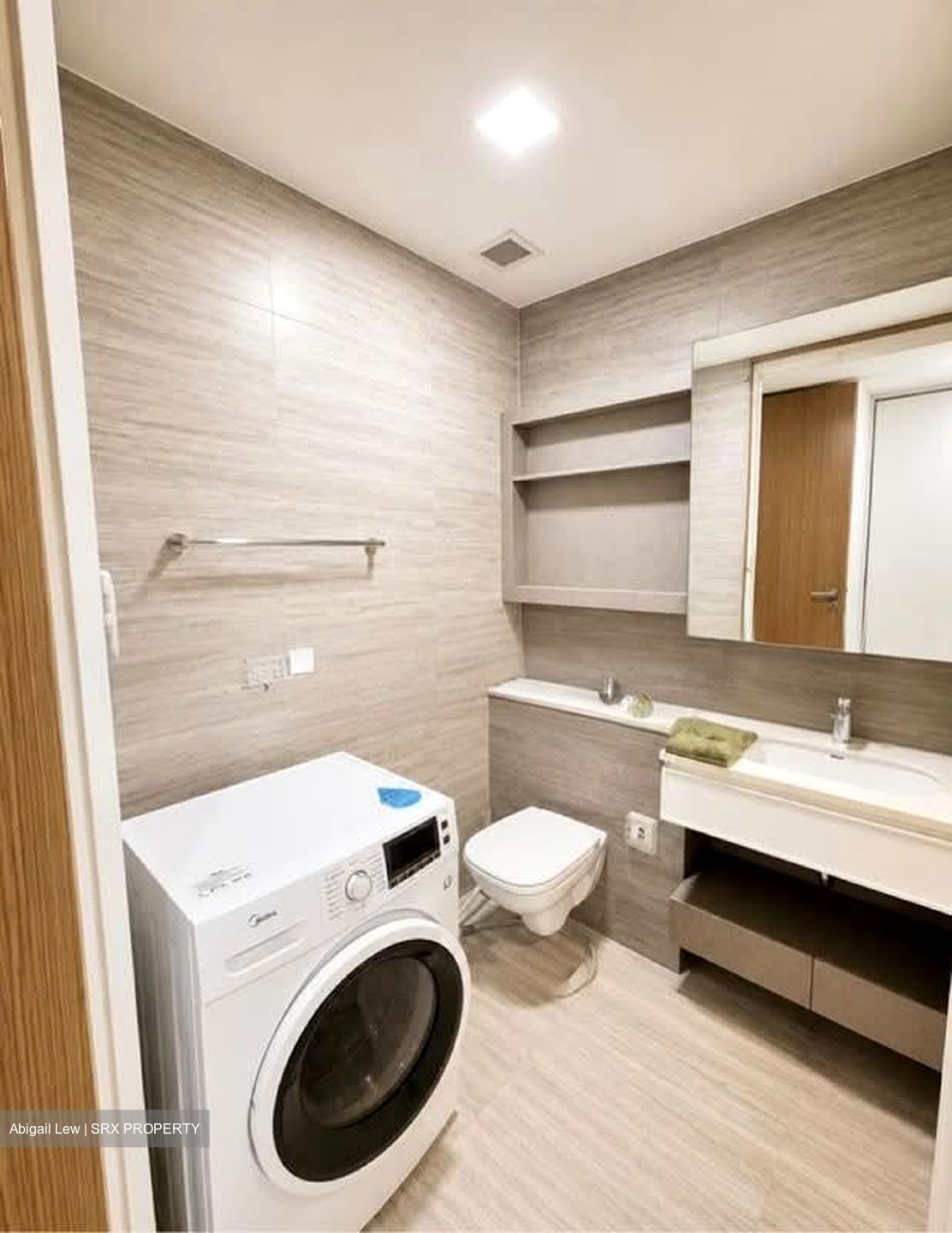 Trilive (D19), Condominium #586153641
